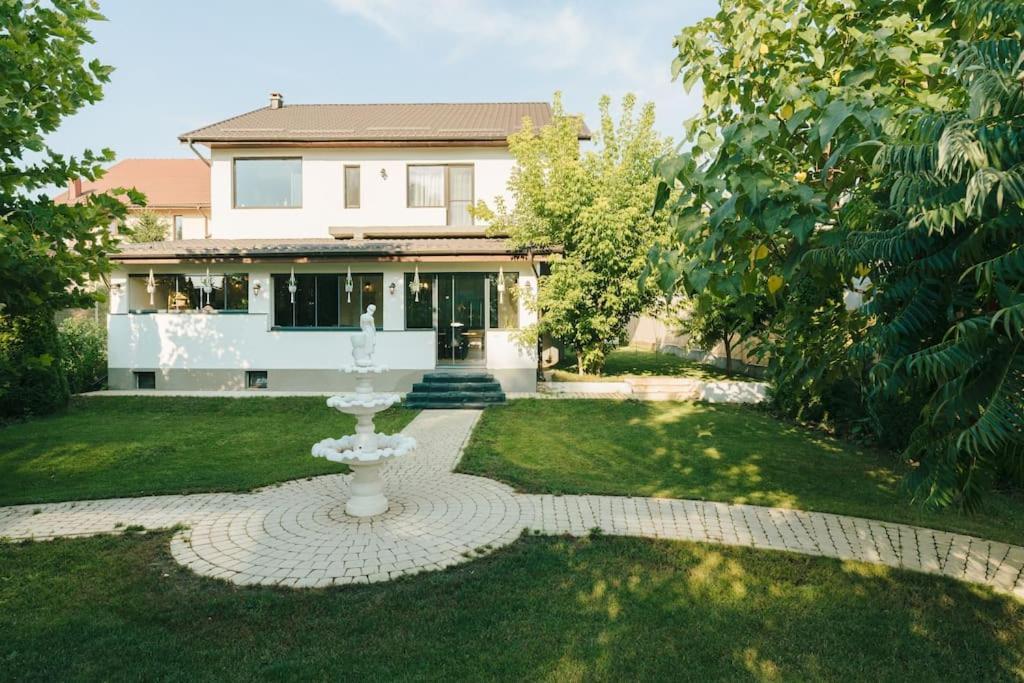 Therme - Corbeanca By The Lake Luxury Villa Buitenkant foto