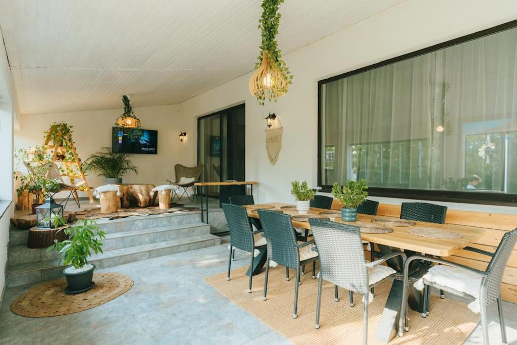 Therme - Corbeanca By The Lake Luxury Villa Buitenkant foto